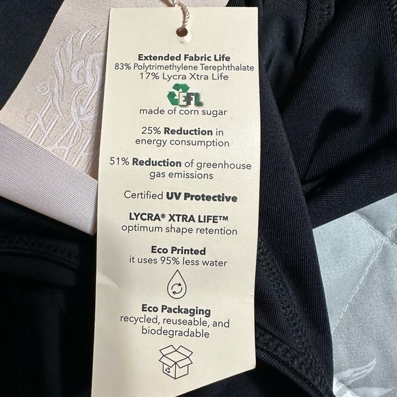 We Are HAH Gloves Off One Piece Swimsuit/Bodysuit, Size XS (v) - Picture 9 of 10